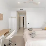 Luxury 3 Bed Ground Floor With Sea View Apartman