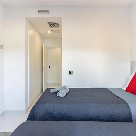 Appartamento Luxury 3 Bed Ground Floor With Sea View *